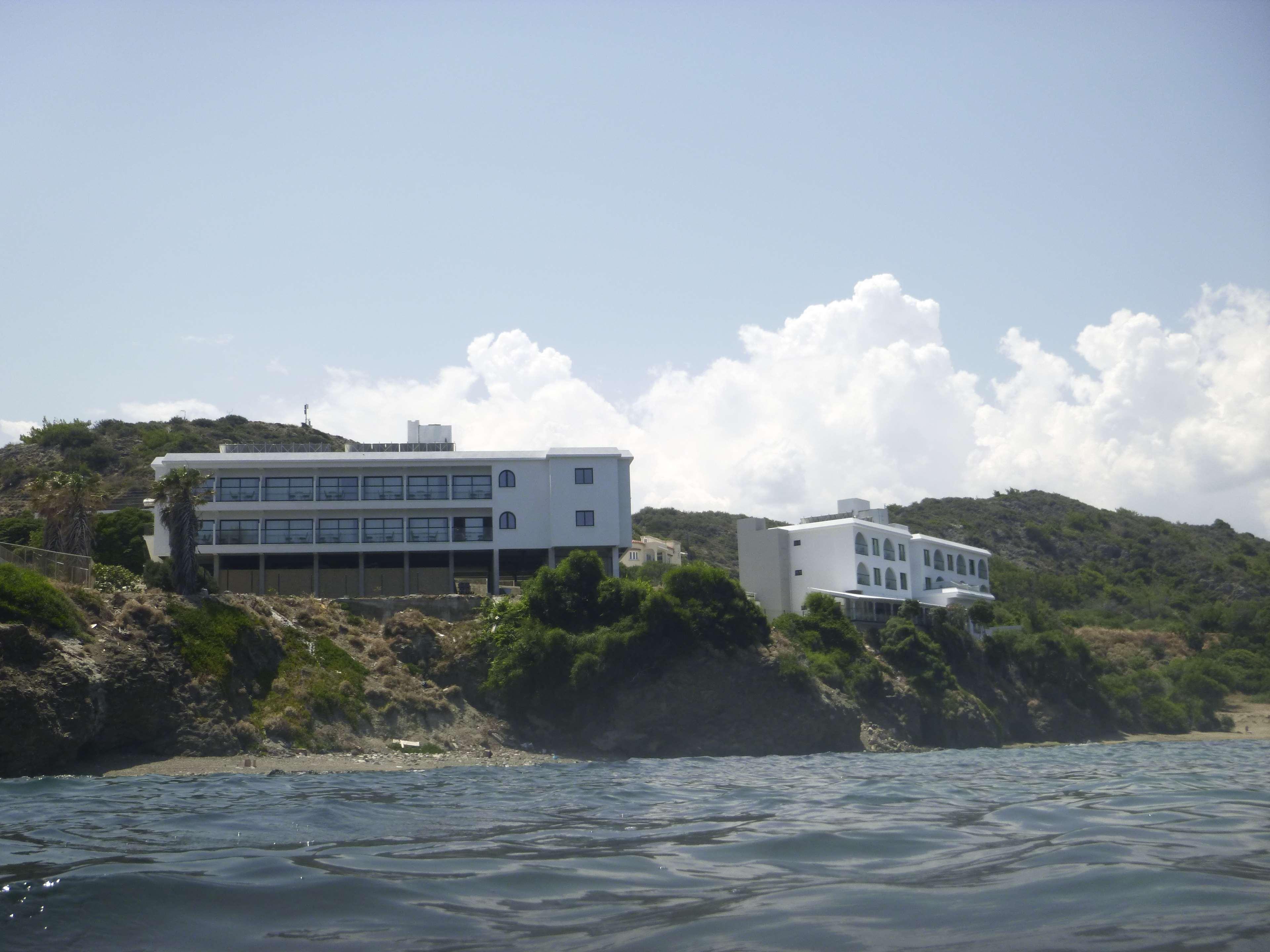 E.J. Pyrgos Bay Hotel Exterior photo