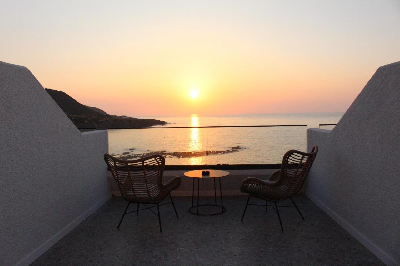 E.J. Pyrgos Bay Hotel Exterior photo